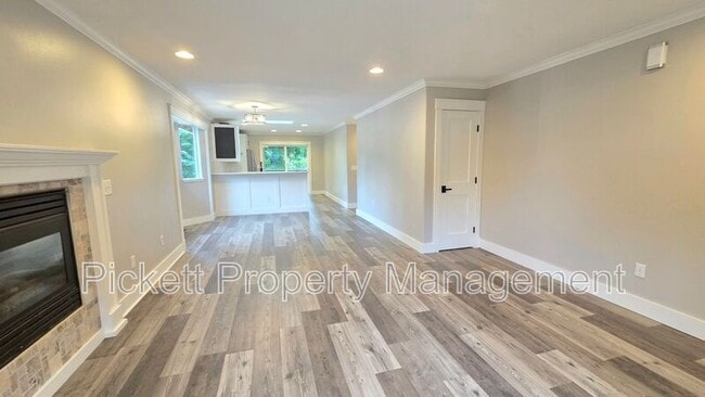 Foto del edificio - 1331 NE Gilmax Ln