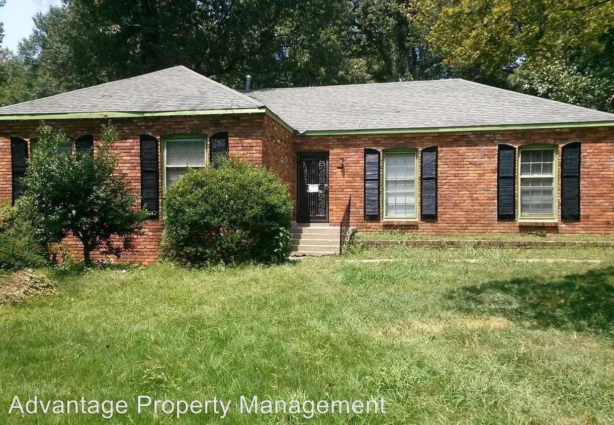 3176 S Glengarry Rd, Memphis, TN 38128 House Rental in Memphis, TN