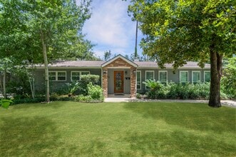 Building Photo - 1320 Woodvine Dr