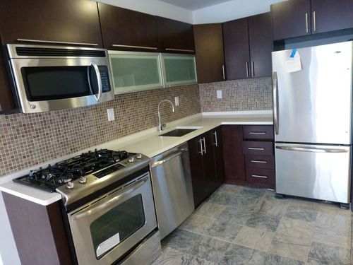Foto del edificio - 411 E 120th St