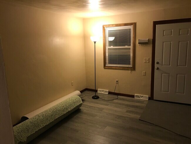 Foto del edificio - 1318 E 38th St