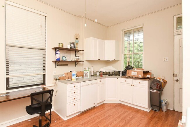 Foto del edificio - 2031 W Moffat St