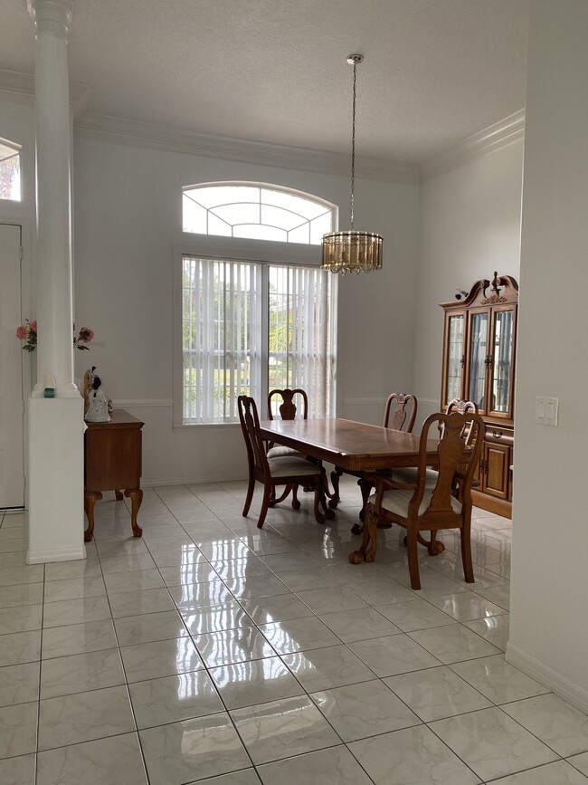 Building Photo - 1476 Kenoa Cir