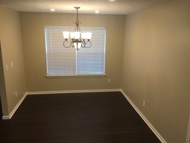 Building Photo - 586 Hollerman Ln