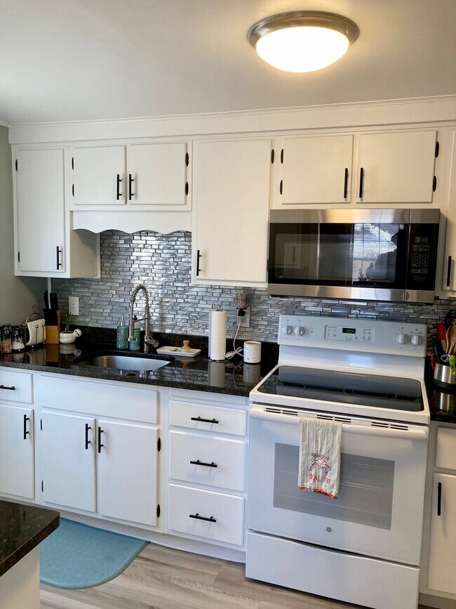 Foto del edificio - 144 Oak St