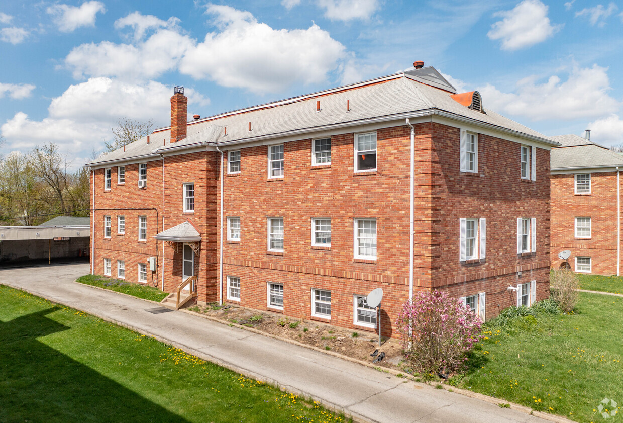 Foto principal - 4000-4020 Hillman Way