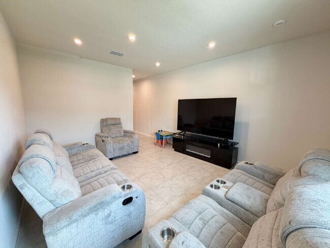 Foto del edificio - 12040 Grizzly Ln