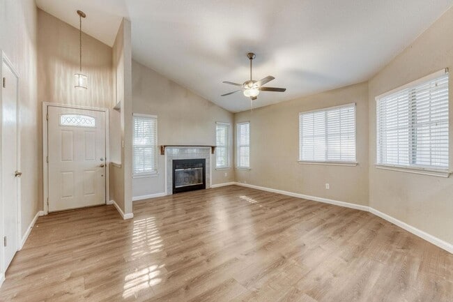 Building Photo - 12804 Staton Dr