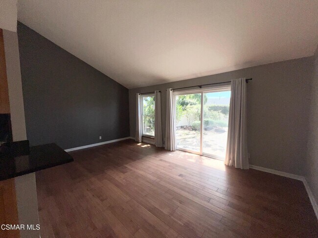 Foto del edificio - 3271 Rosehill Cir