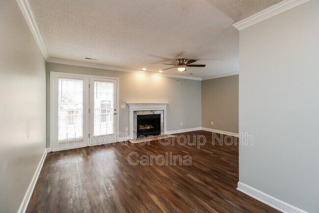 Building Photo - 37 Cedar Knoll Dr