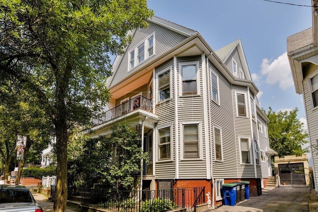 Foto principal - 123 Walnut St