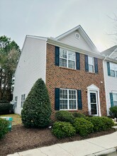 Building Photo - 21 Edgebrook Cir
