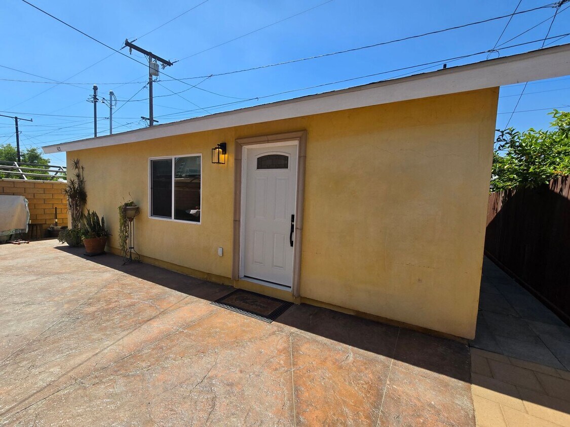 Primary Photo - NEW 2 bedroom / 1 bathroom ADU in the city...