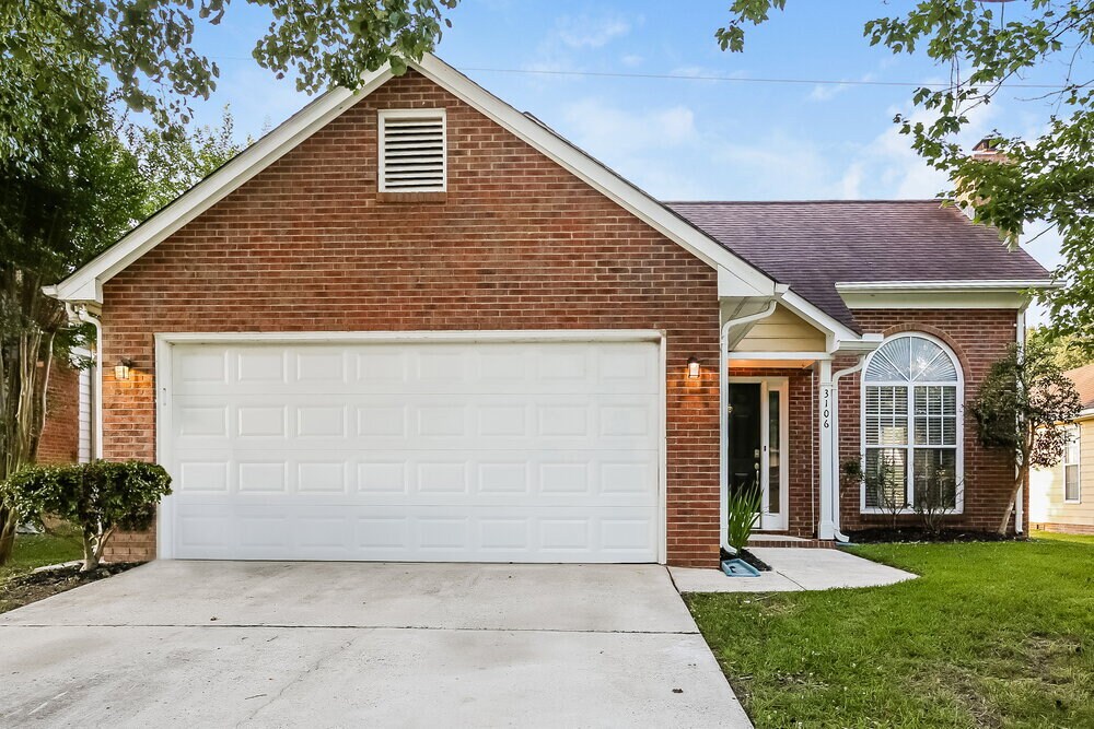 Primary Photo - 3106 Fairington Dr