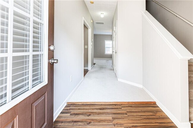 Building Photo - 201 Ridge Mill Dr