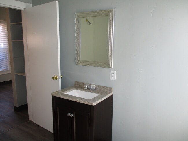 Photo - 1469 Chase St House