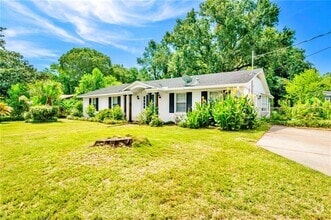 Building Photo - 6023 Lazy Ln