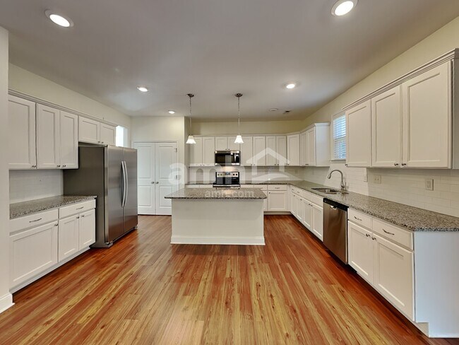 Foto del edificio - 206 Southfork Ln