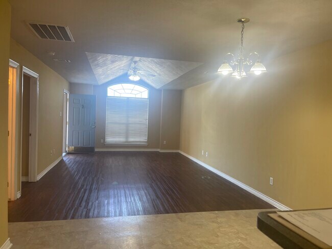 Foto del edificio - 1008 Sun Meadow Ct