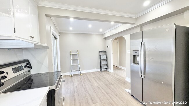 Photo du bâtiment - 1052 King St E