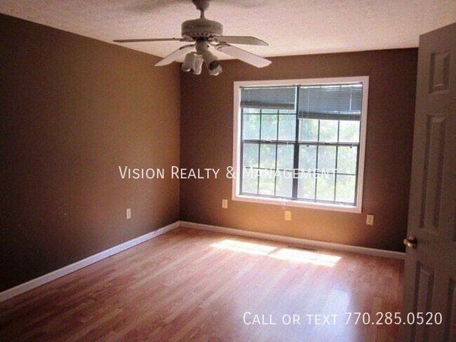 Building Photo - 60 Bagwell Rd.