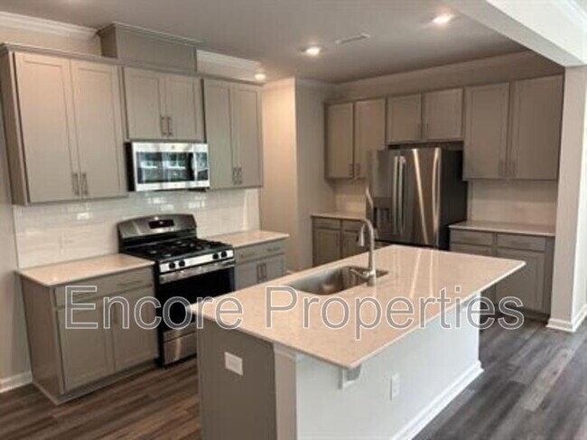 Photo - 143 Red Robin Rd House