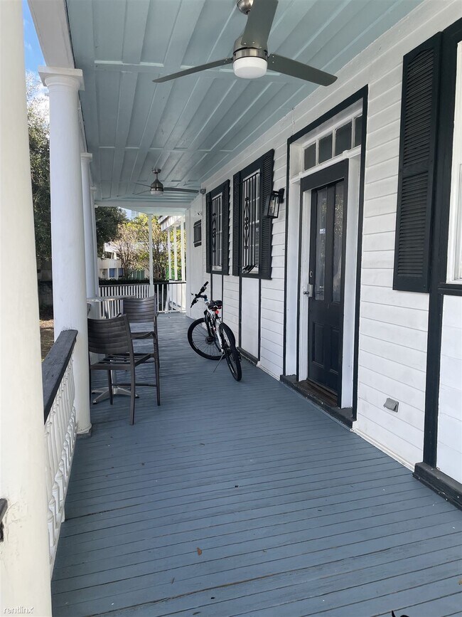Building Photo - 2 br, 2 bath Duplex - 31 Nassau Street B