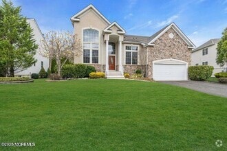 Building Photo - 17 Trumbull Ct