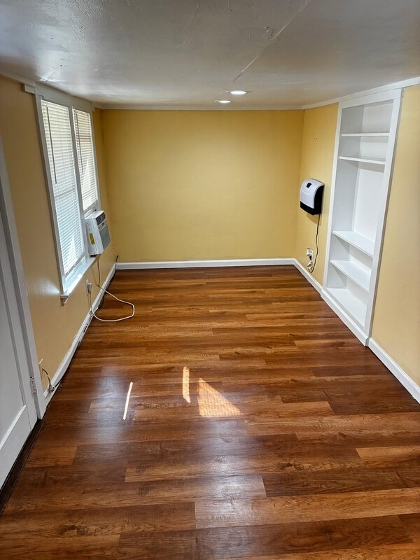 Foto del edificio - 4721 Alpha Ave