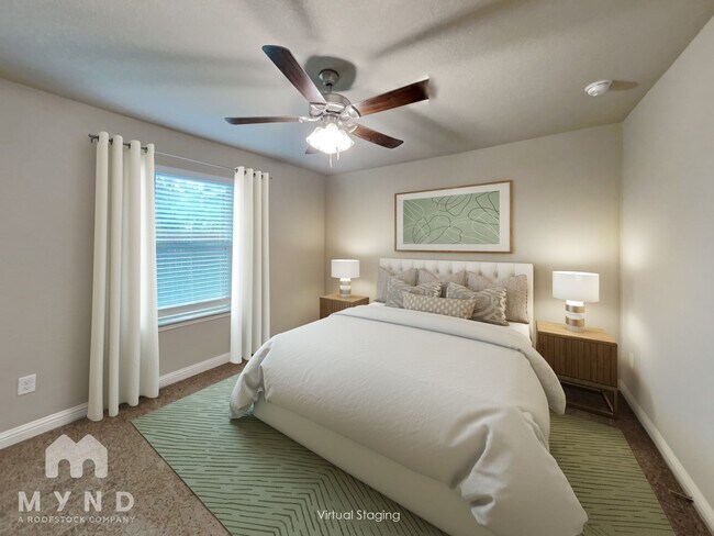 Foto del edificio - 728 Rolling Terrace Cir