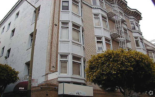 Building Photo - Ada Court Apartments
