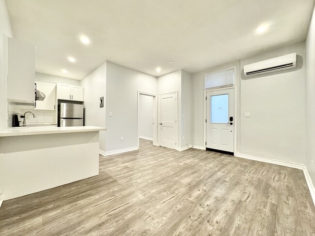 Building Photo - 43-43 Division St