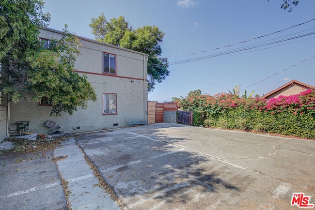 Foto del edificio - 2710 Bellevue Ave