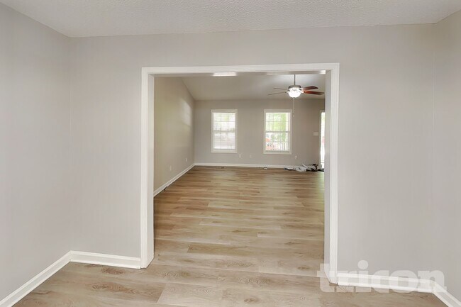 Foto del edificio - 1614 Barbara Ann Cir