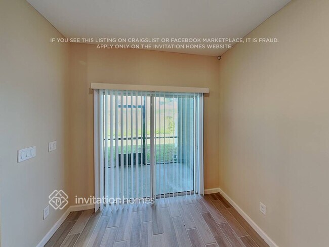 Foto del edificio - 577 Cherry Ridge Dr