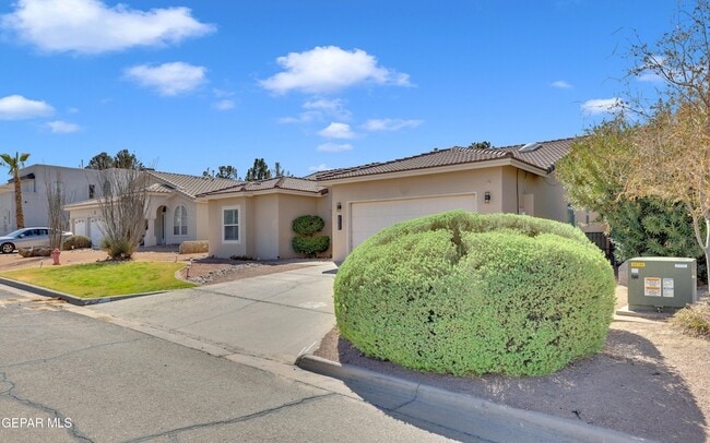 Building Photo - 232 Ave Mirador