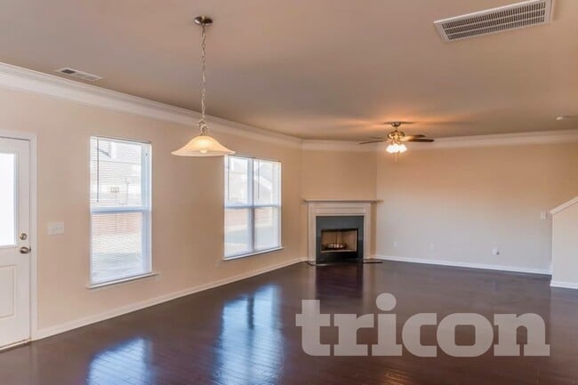 Foto del edificio - 1040 Merrick Rd