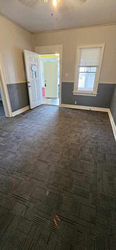 Foto del edificio - 401 E Tennessee St