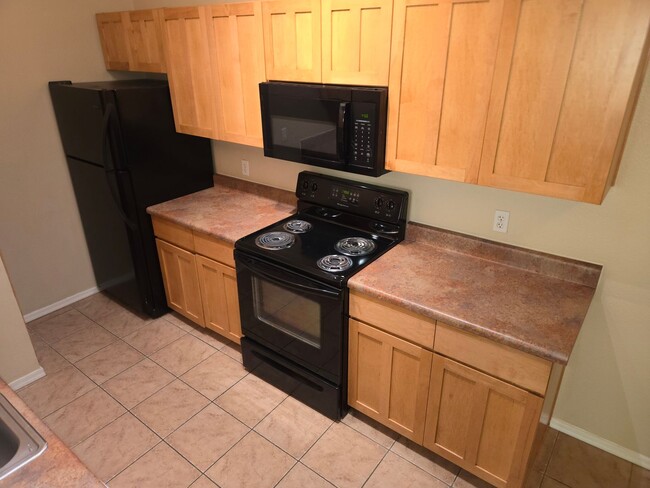 Foto del edificio - Westside Arbors Condo 2bd, 2ba - Students ...