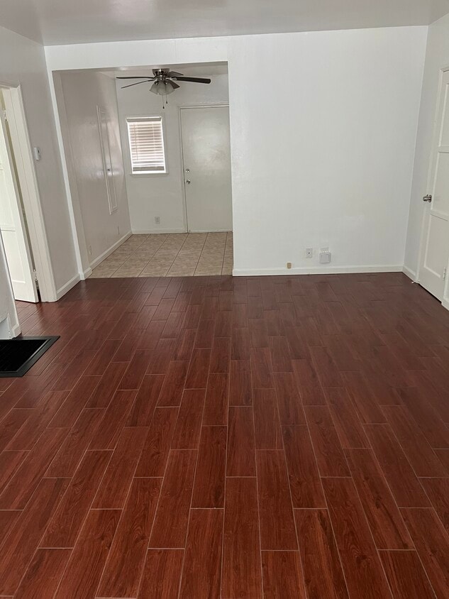 Living Room - 1809 S Orange Dr