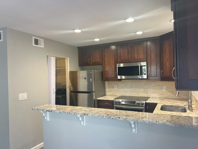 Building Photo - 11349 Avenida De Los Lobos