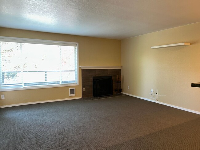 Foto del edificio - 1BR/1BA Condo in Garden Terrace Complex! D...
