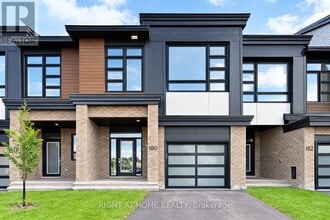 Building Photo - 180 Hawkeswood Dr