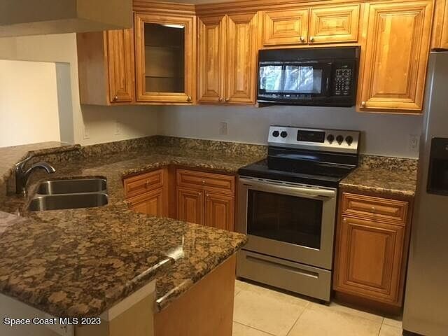 Foto del edificio - 7667 N Wickham Rd