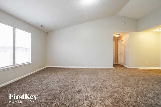 Building Photo - 11638 Lone Pine Cir