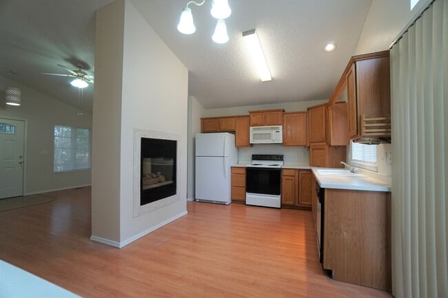 Building Photo - 6151 Bow River Dr