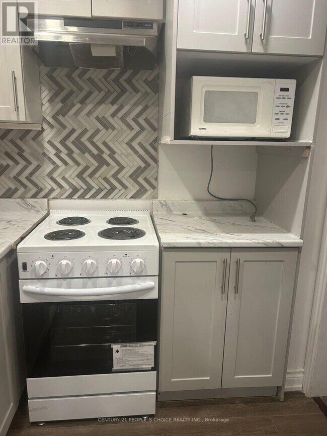 Photo du bâtiment - 635 Hepburn Rd