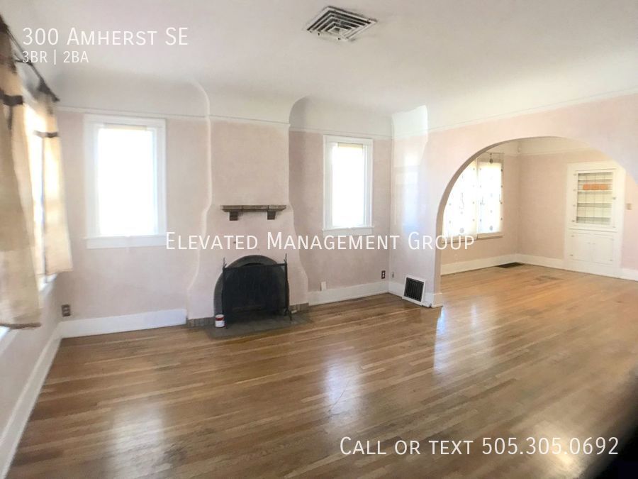 Foto principal - 300 Amherst Dr SE
