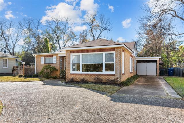 Building Photo - 3618 Gilbert Dr