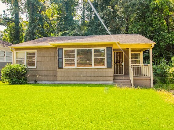 Foto principal - 616 86th St S